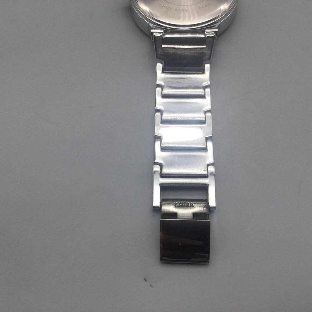 Armitron Now Womens Watch 34mm Two Tone Crystals Day Date New Battery 6.5